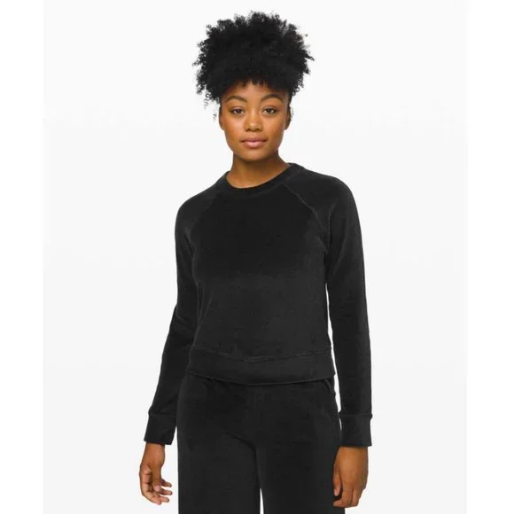 Lululemon Every Moment Crew Heathered Black Velvet Velour Cropped Sweatshirt - Picture 2 of 10